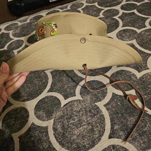 Disney Animal Kingdom Khaki Hat with Pins - Picture 4 of 8